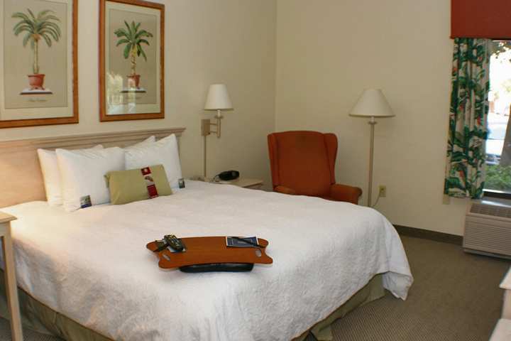 Hampton Inn Jacksonville Ponte Vedra Джэксонвилл-Бич Номер фото